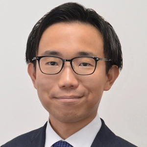 角谷 佳晃